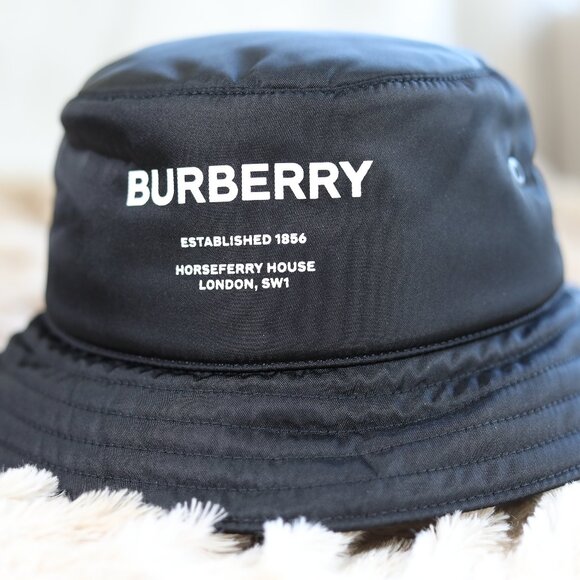 Burberry Bucket Hat - Picture 1 of 9